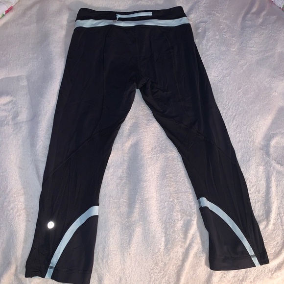 Lululemon women’s leggings - Picture 2 of 4
